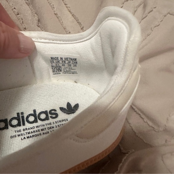 adidas Classic Samba Mary Jane Sneakers in Cloud White/Alumina/Core Black NWT - Picture 14 of 15